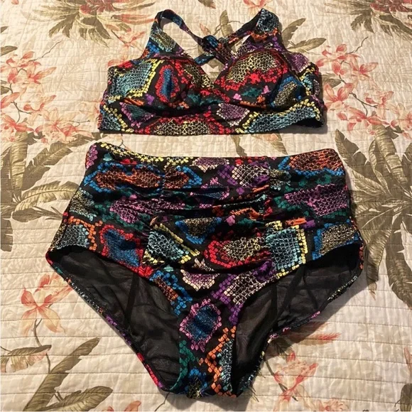 Torrid snakeprint bikini swimsuit - bottoms new no tags, top EUC - Picture 6 of 13